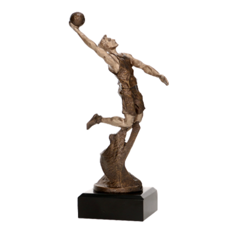 KOSZYKÓWKA STATUETKA.png