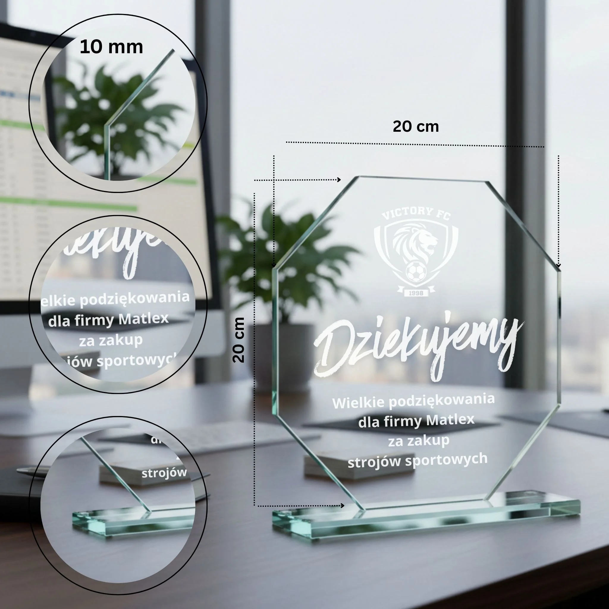 Masywna statuetka szklana 20x20 cm o grubości 10 mm z precyzyjnym grawerem personalizowanym